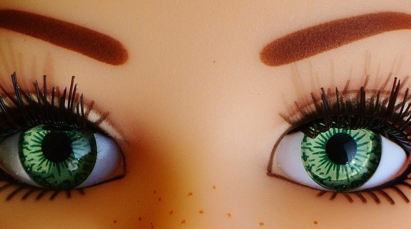 Künstliche Wimpern