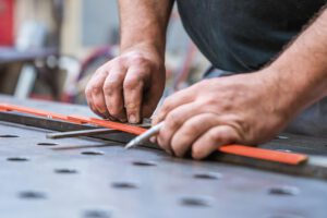 Selber machen oder Profi holen? So triffst du die richtige Entscheidung